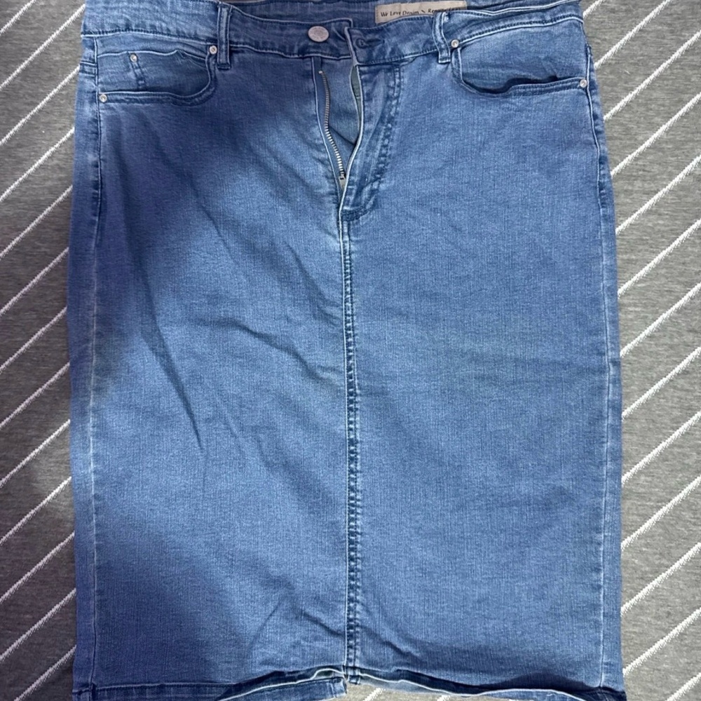 Women’s Blue Denim Jeans